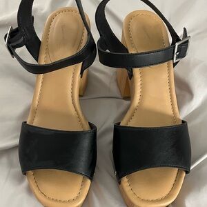 Women’s shoes